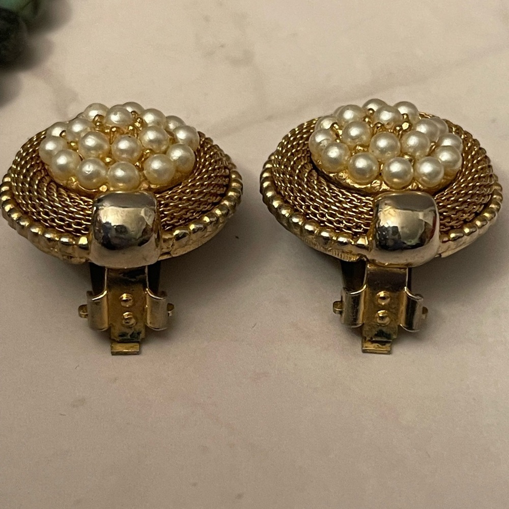 Vintage Gold and Pearl Accent Clip Earrings - Picture 9 of 10